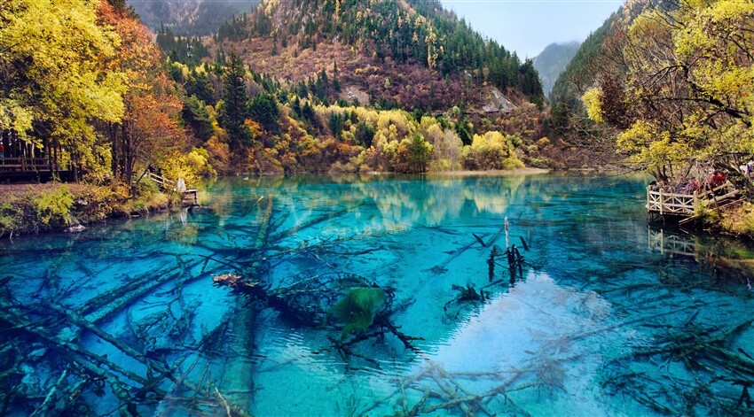 <6‑Day Tour > Jiuzhaigou  + Huanglong + Panda Base + Dujiangyan