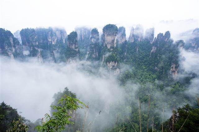 <5‑Day Tour>  Zhangjiajie + Fenghuang Ancient Town + Morong Miao Village