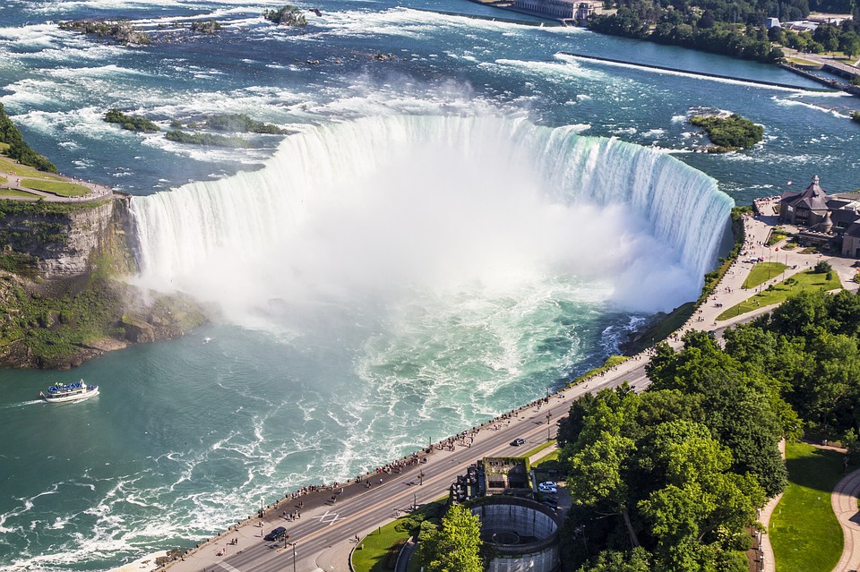 Niagara Fall.jpg
