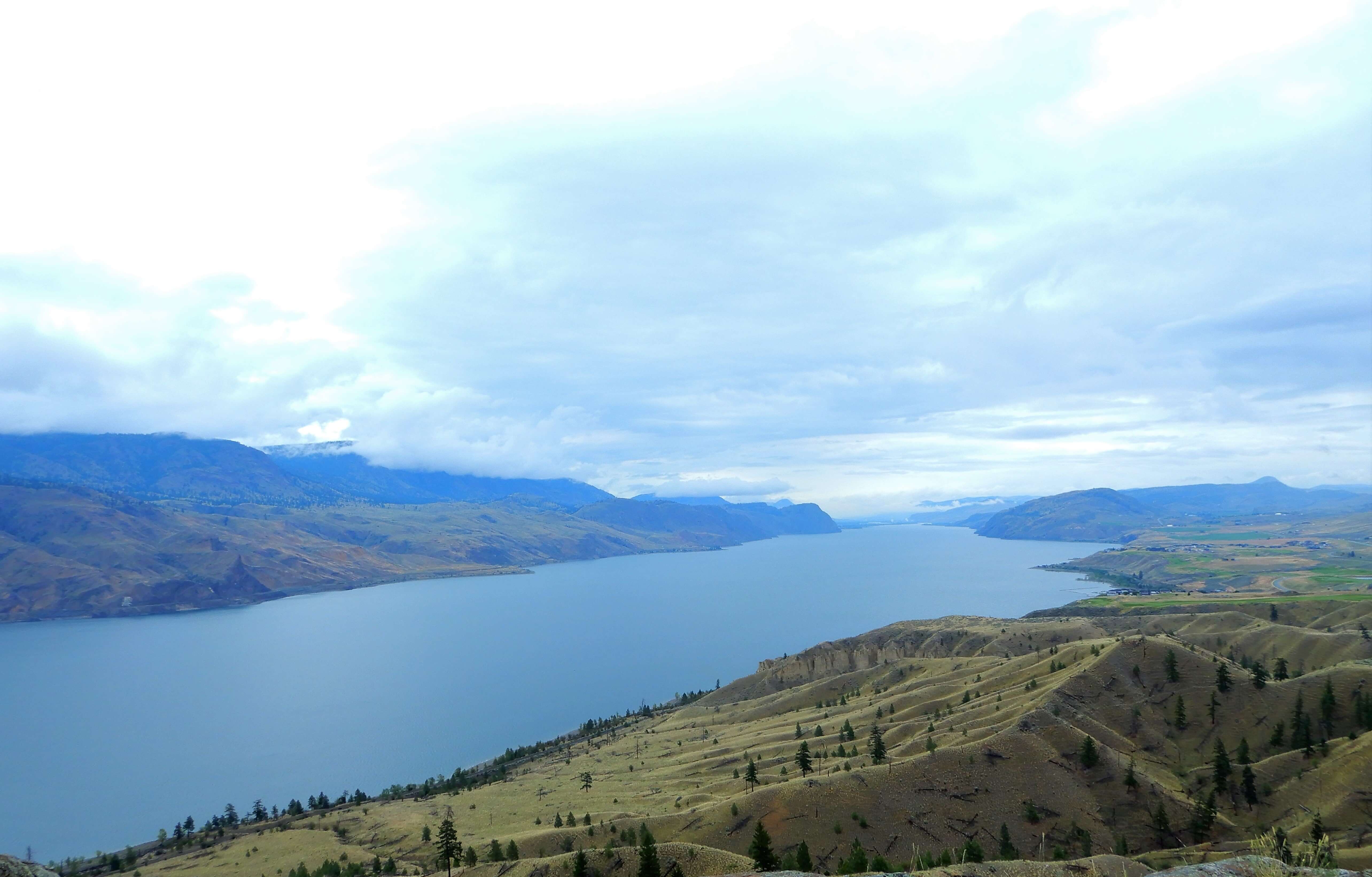 4-Day Calgary In Vancouver Out, Calgary Airport pick-up - Banff - Lake Louise - Moraine Lake - Columbia Icefield - Kamloops 