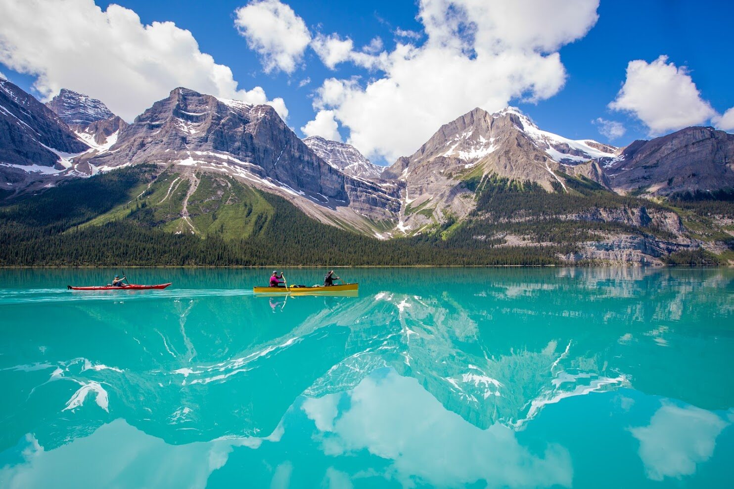 5-Day Winter Rockies Discovery Tour from Calgary – Banff, Icefields Parkway & Dinosaur Valley