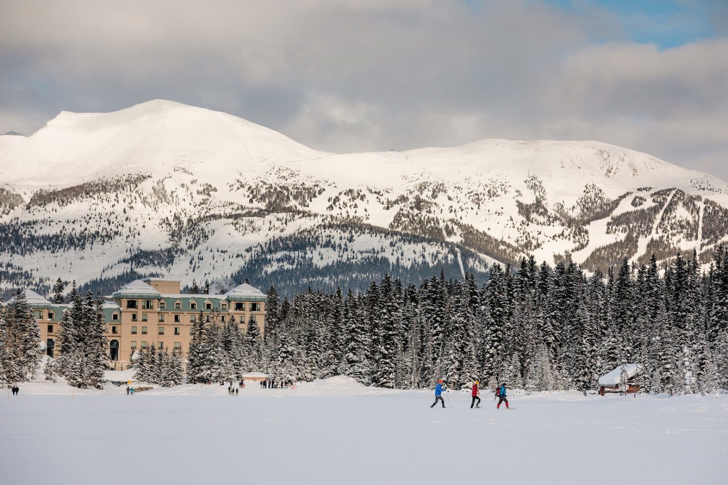 5-Day Fairmont Rockies Luxury Tour from Calgary – Free Ski Day at Lake Louise & Frozen Waterfall Hike