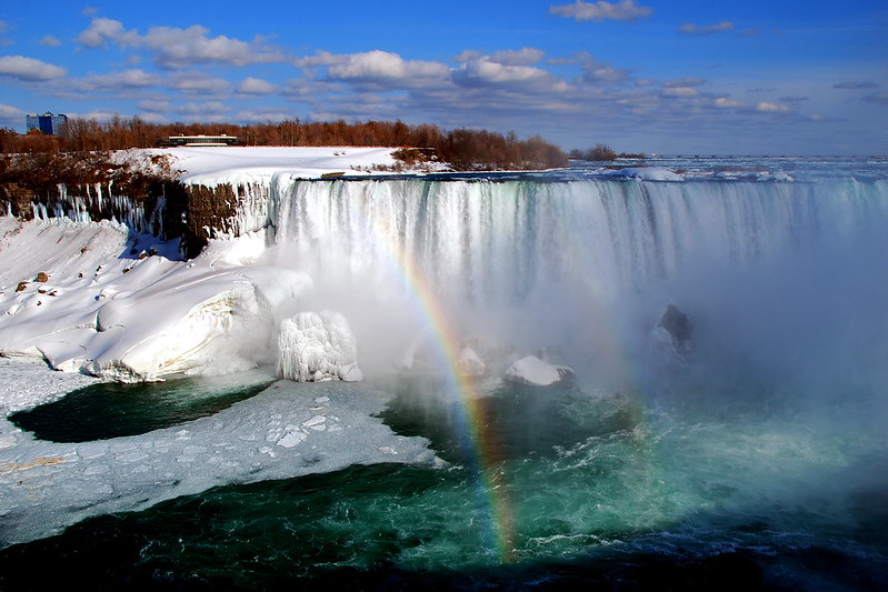 5-Day Discover Canada East, Kingston, Ottawa, Montreal, Quebec City, 1000 Island, Niagara Falls, +$1 upgrade to  Fairmont Le Chateau Frontenac Hotel