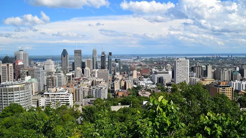 6-Day Eastern Canada Tour | Toronto Round-Trip & 5 Cities | Niagara Hotel Upgrade