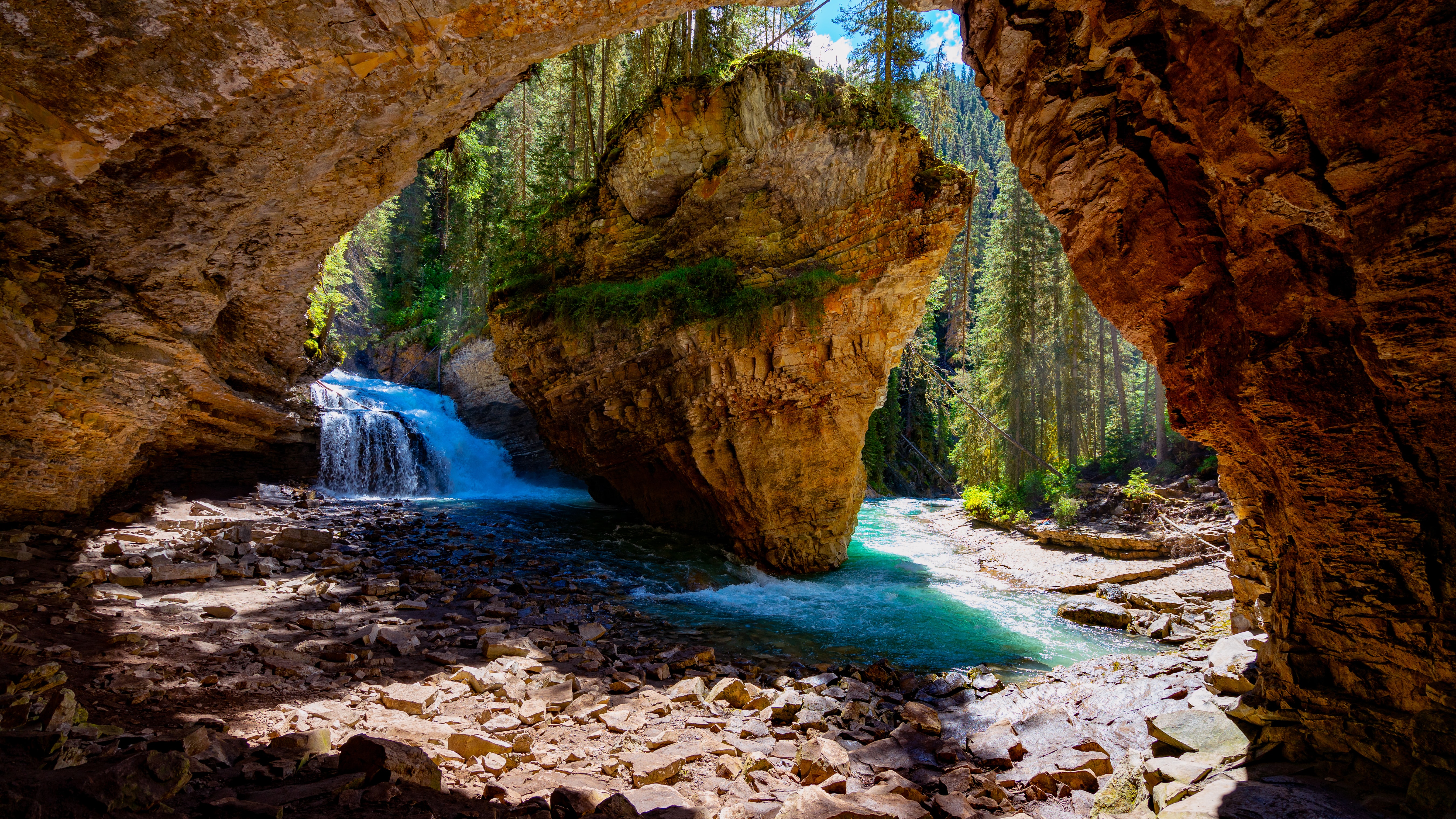 Rocky Mountain 3 Day Local Tour - Fairmont Banff Springs -Route B