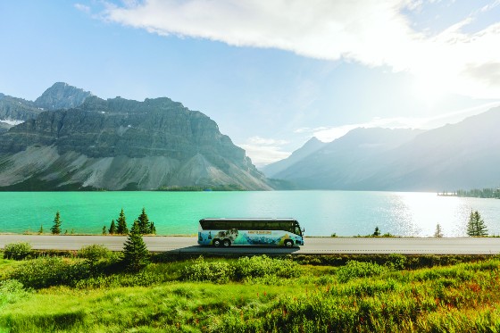 5-day Amazing from Vancouver one-way to Calgary, visit Kelowna, Columbia Icefield, Banff National Park, Calgary Tour including 1-day Banff Free day Tour