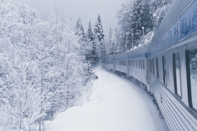 6-Day Winter Rockies Half-Self-Guided Train Tour from Vancouver to Calgary – VIA Rail, Banff & Jasper