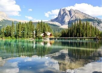 Ultimate Canadian Rockies Day Trip (Banff, Lake Louise, Moraine Lake, Yoho National Park)