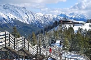 2-Day Classic Rockies Tour, Banff Gondola, Johnston Canyon Icewalk, Winter activities at Lake Louise